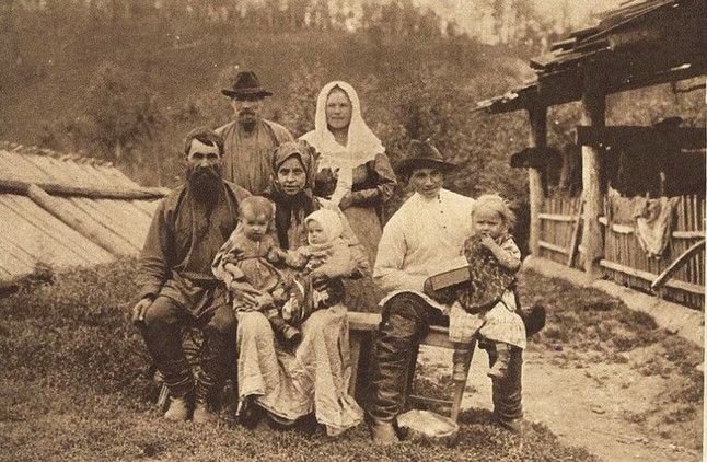 Campesinos-rusos-antes-de-la-revolución